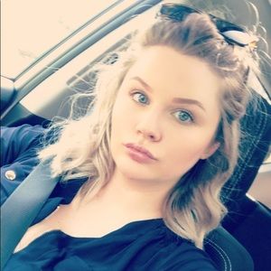 Meet your Posher, Victoria